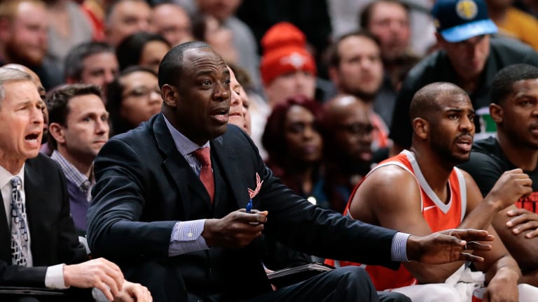 Report: Blazers to Hire Clippers Assistant Roy Rogers